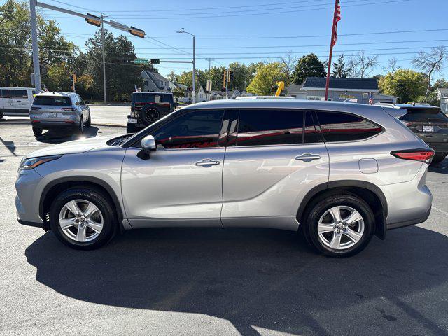 used 2020 Toyota Highlander car, priced at $24,995