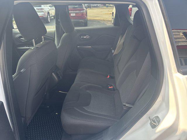 used 2020 Jeep Cherokee car, priced at $16,995