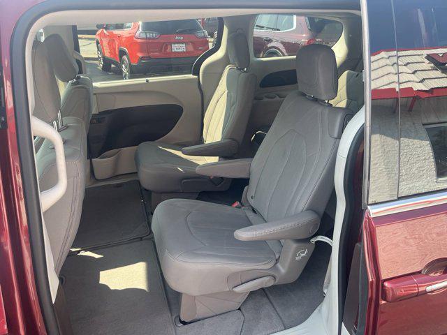 used 2020 Chrysler Pacifica car, priced at $15,995