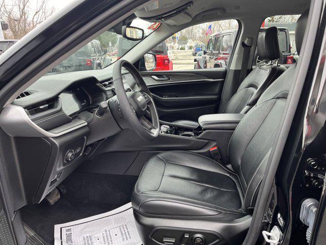 used 2023 Jeep Grand Cherokee car, priced at $32,995