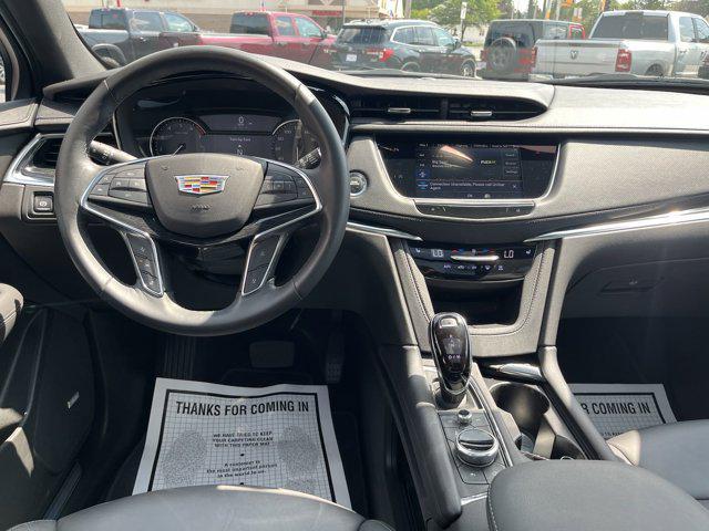 used 2022 Cadillac XT5 car, priced at $29,995