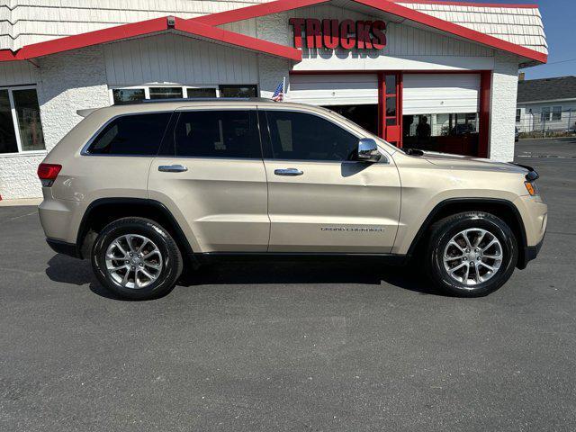 used 2015 Jeep Grand Cherokee car, priced at $17,995