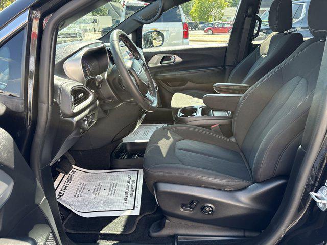 used 2022 Chrysler Pacifica car, priced at $19,995
