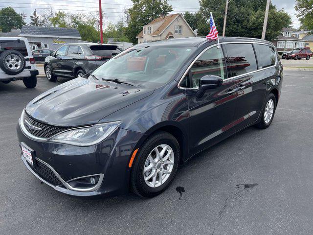 used 2020 Chrysler Pacifica car, priced at $15,995