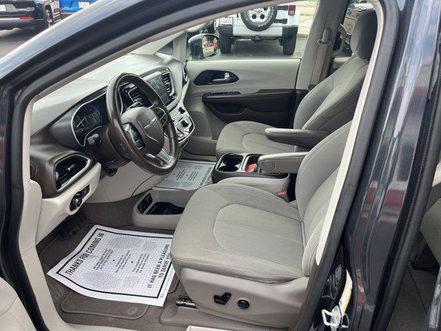 used 2020 Chrysler Pacifica car, priced at $15,995