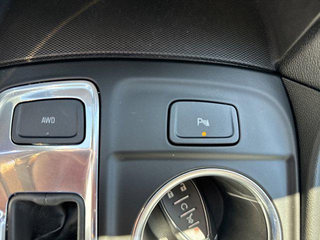 used 2022 Chevrolet Equinox car, priced at $15,995