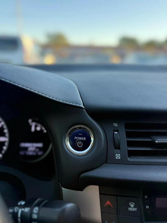 used 2015 Lexus CT 200h car, priced at $15,998