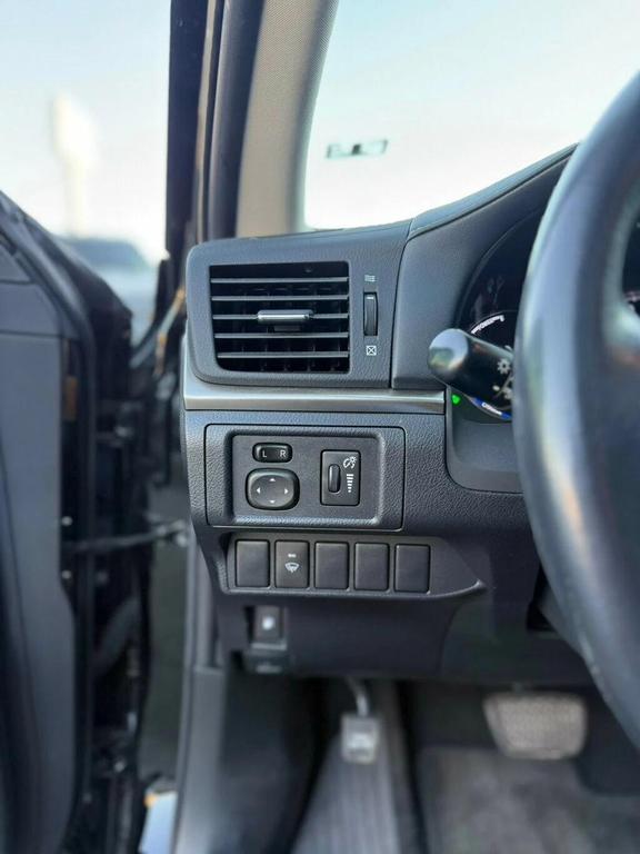 used 2015 Lexus CT 200h car, priced at $15,998