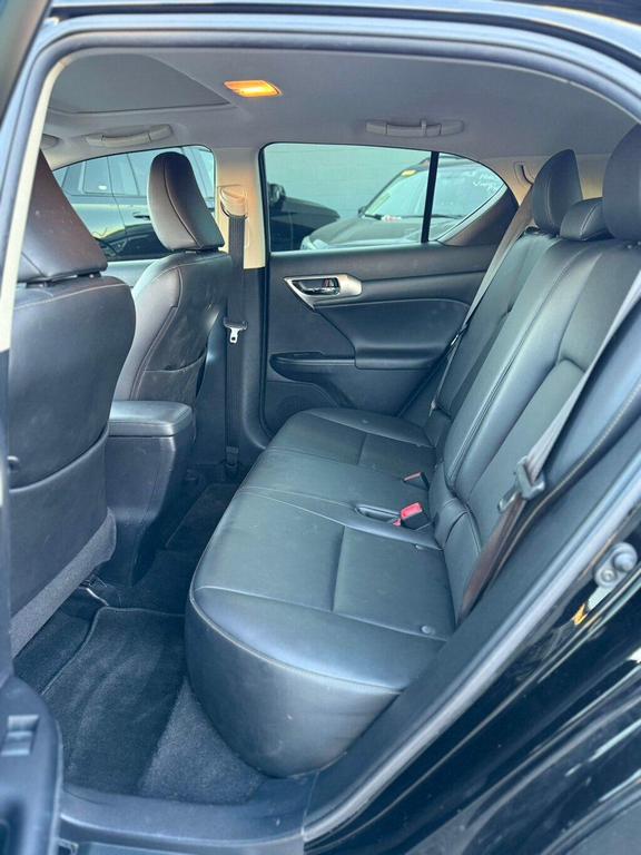 used 2015 Lexus CT 200h car, priced at $15,998