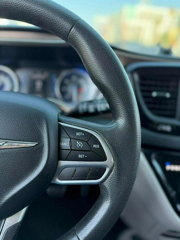 used 2017 Chrysler Pacifica car, priced at $12,698