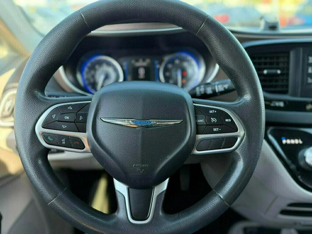 used 2017 Chrysler Pacifica car, priced at $12,698