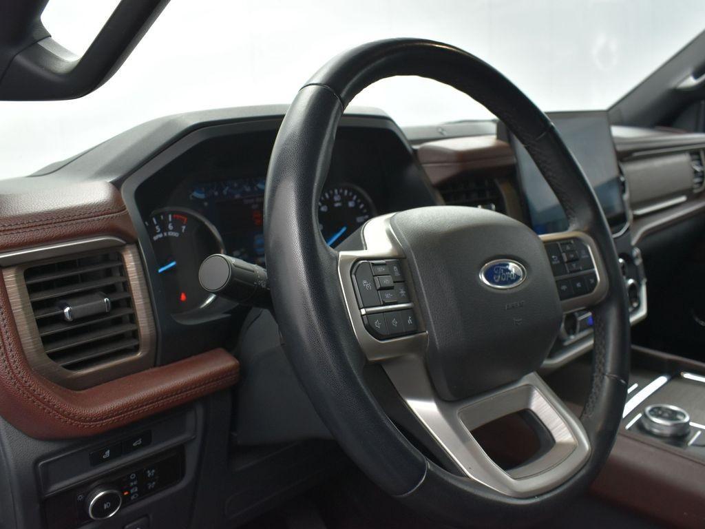 used 2023 Ford Expedition car, priced at $45,756