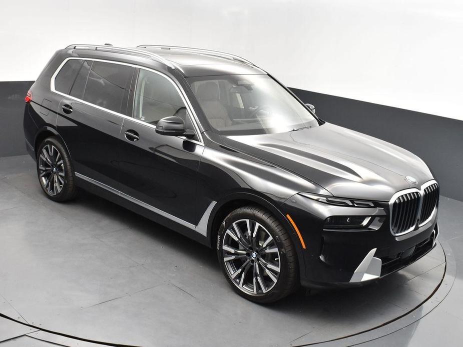 new 2025 BMW X7 car, priced at $93,125