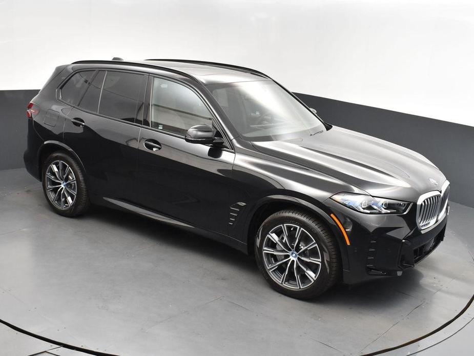 new 2025 BMW X5 PHEV car, priced at $85,640