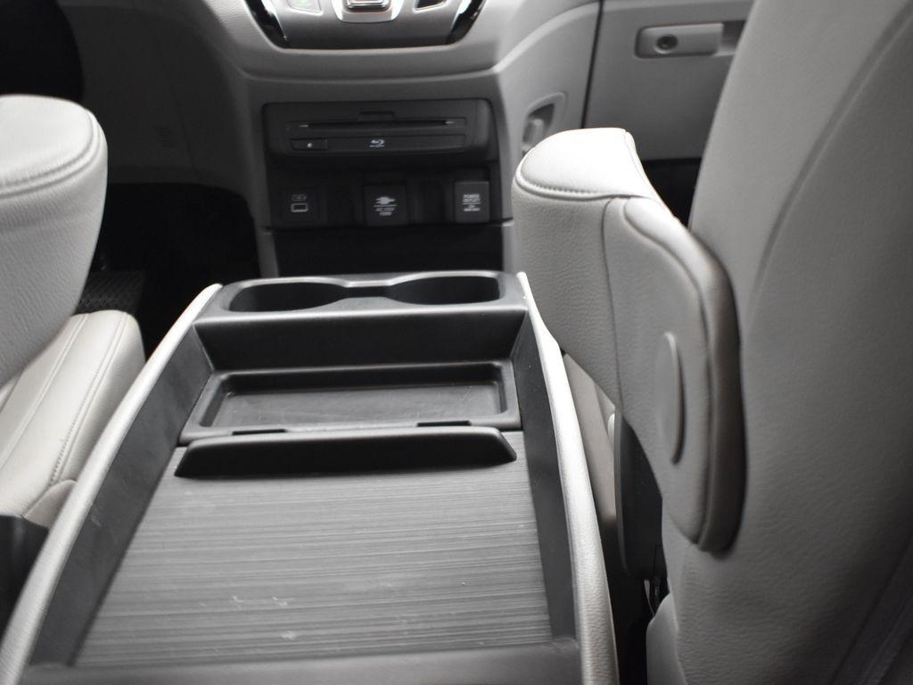 used 2024 Honda Odyssey car, priced at $39,000