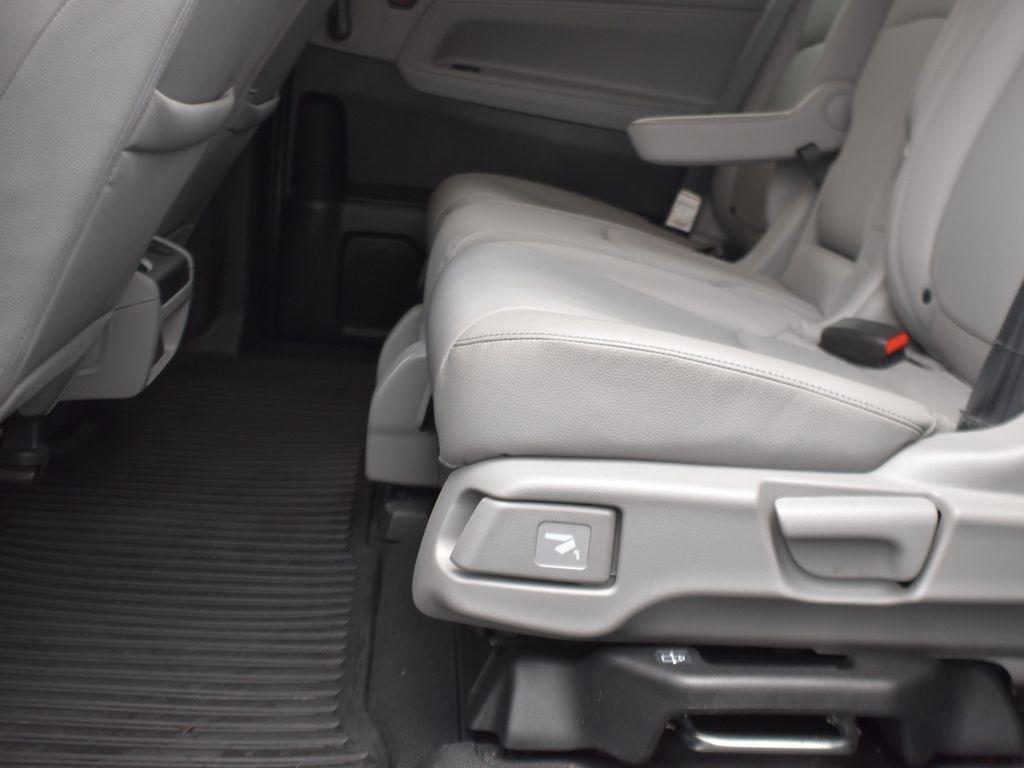 used 2024 Honda Odyssey car, priced at $39,000