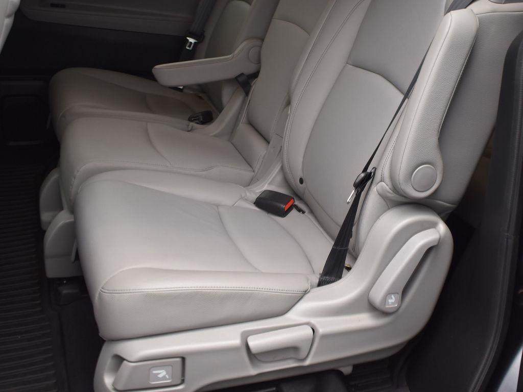 used 2024 Honda Odyssey car, priced at $39,000