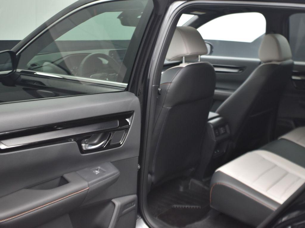 used 2025 Honda CR-V Hybrid car, priced at $37,000