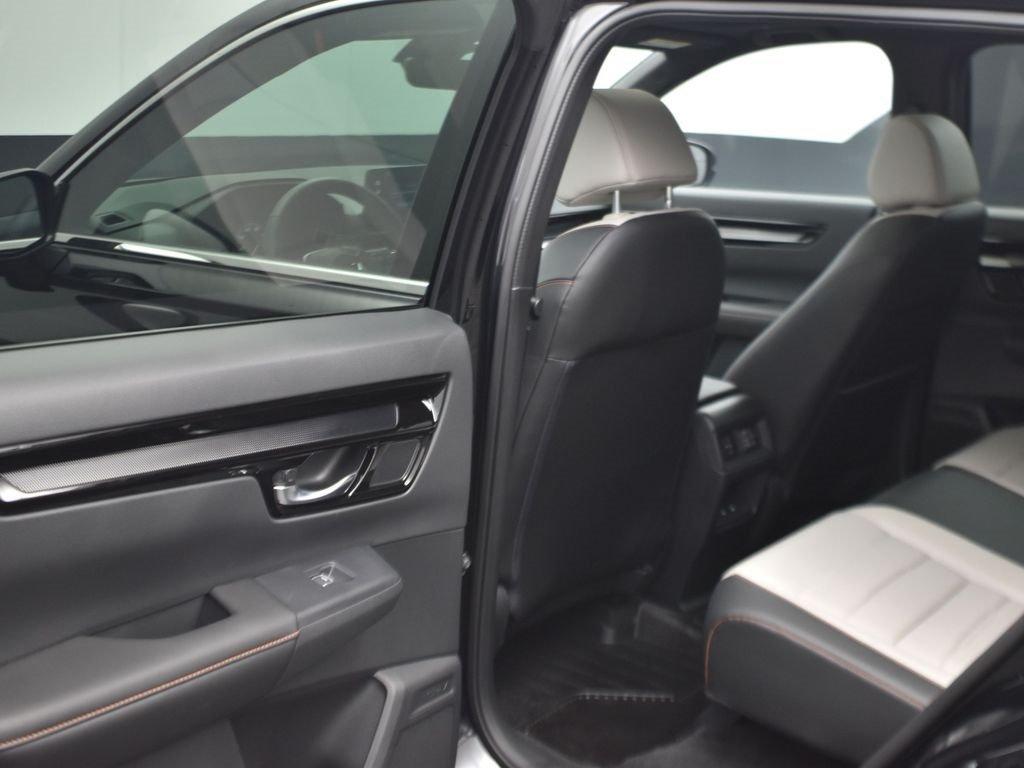 used 2025 Honda CR-V Hybrid car, priced at $38,500