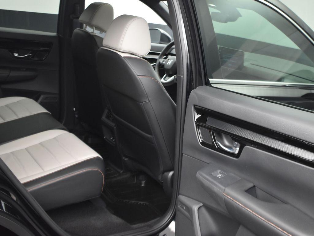 used 2025 Honda CR-V Hybrid car, priced at $37,000