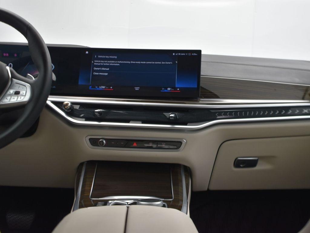 used 2023 BMW X7 car, priced at $61,000