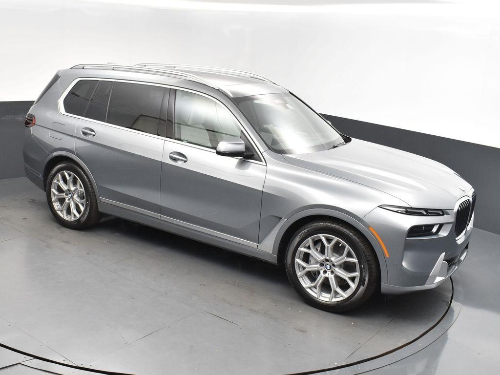 new 2025 BMW X7 car, priced at $95,200