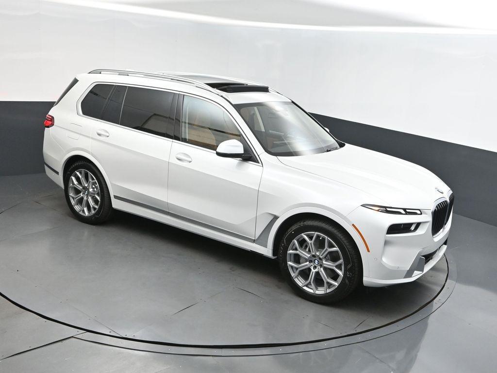 new 2026 BMW X7 car, priced at $92,135