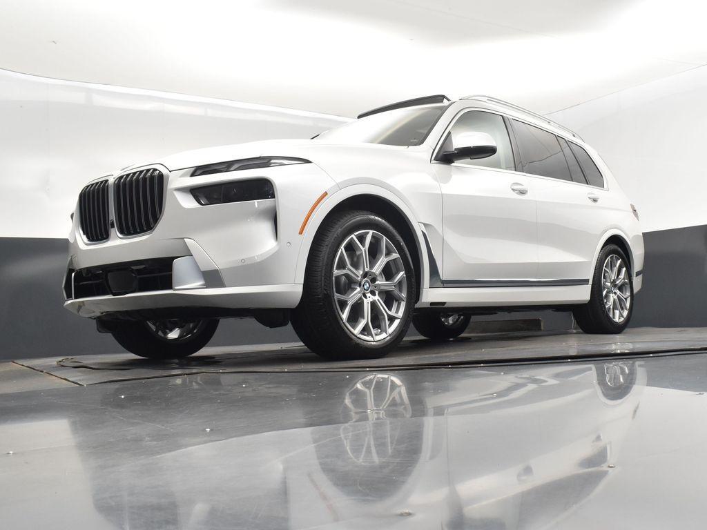 new 2026 BMW X7 car, priced at $92,135