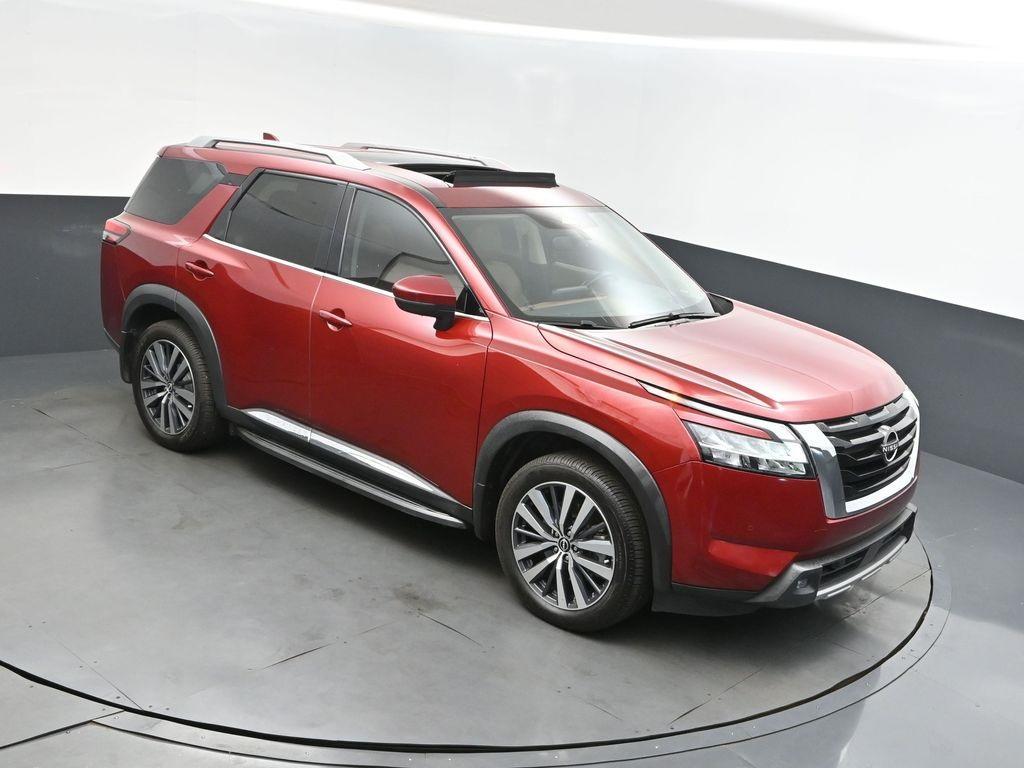 used 2022 Nissan Pathfinder car, priced at $27,000