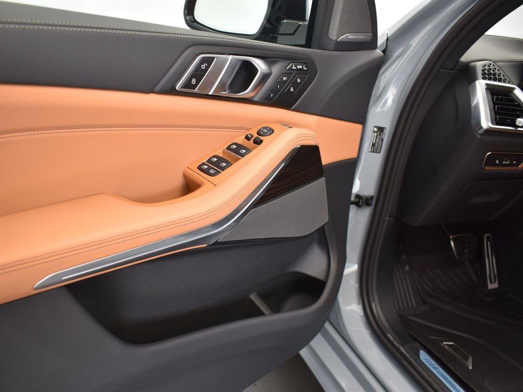 new 2026 BMW X7 car, priced at $97,665