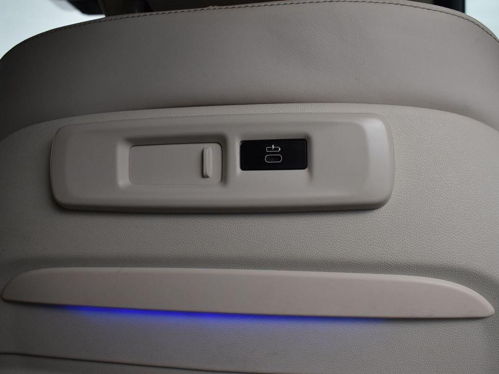 used 2022 BMW X7 car, priced at $36,500