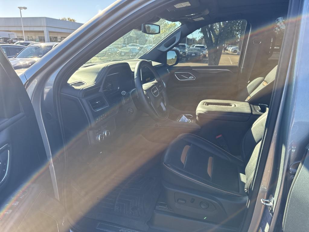 used 2024 GMC Yukon car, priced at $62,500