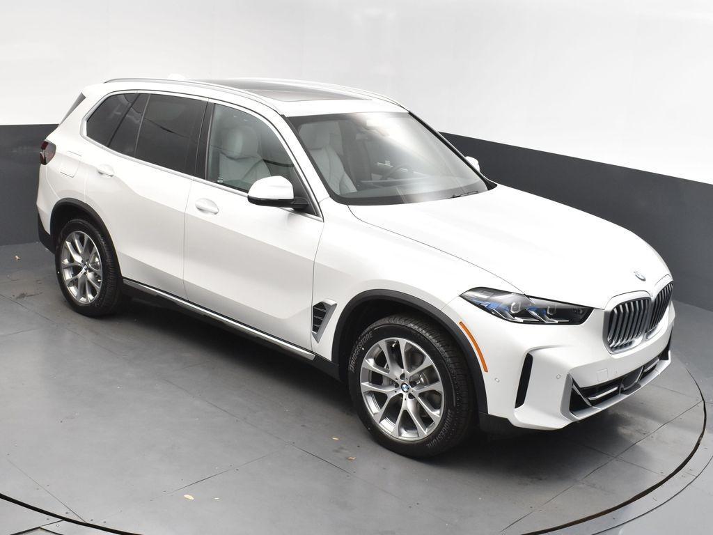 new 2025 BMW X5 car, priced at $69,525