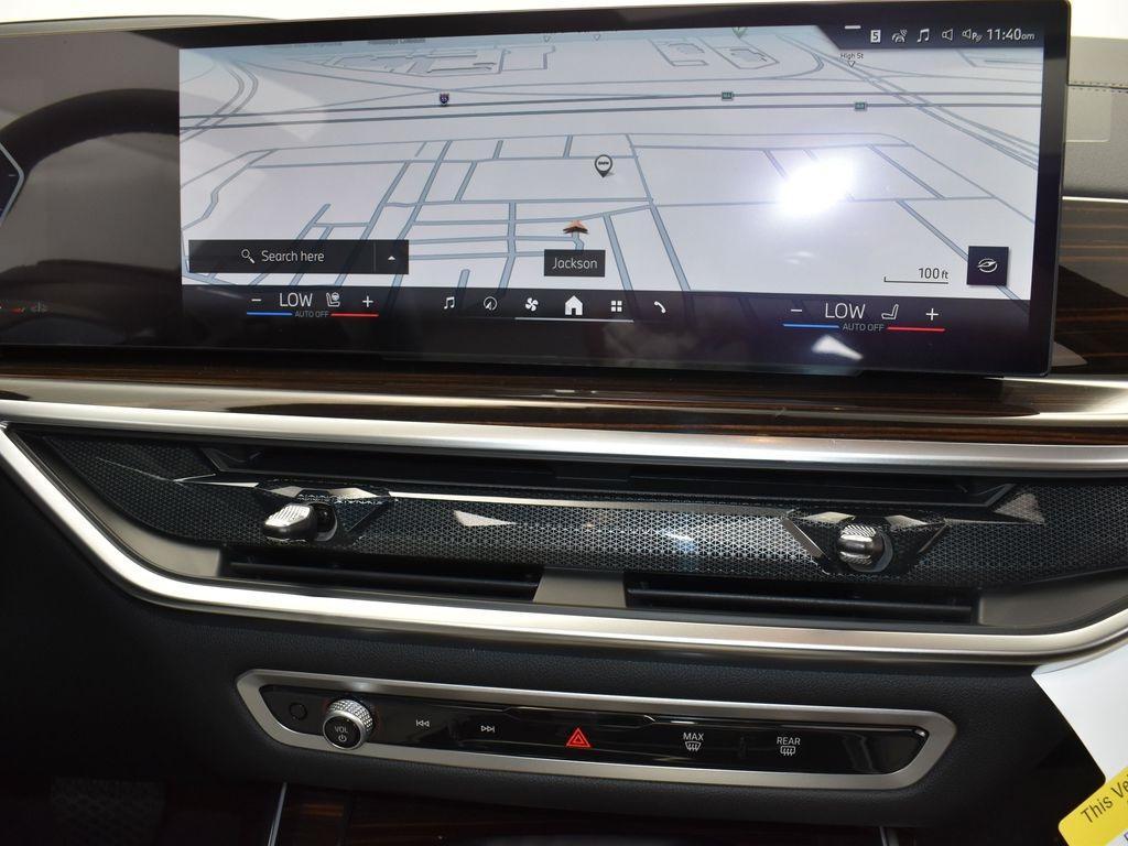 new 2026 BMW X7 car, priced at $95,615