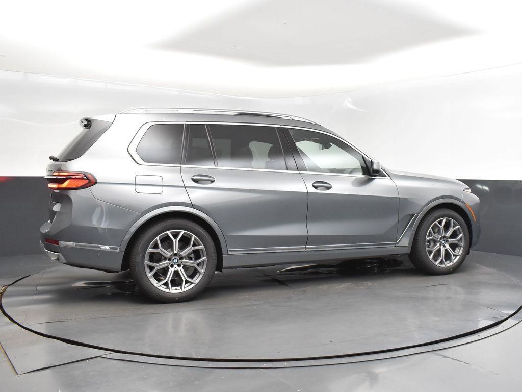 new 2026 BMW X7 car, priced at $95,615