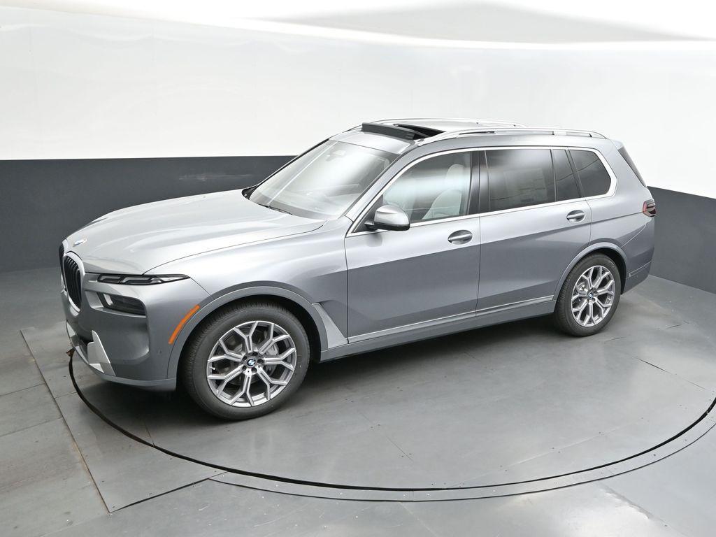 new 2026 BMW X7 car, priced at $95,615