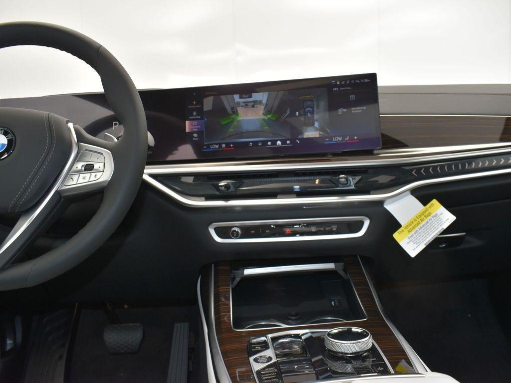 new 2026 BMW X7 car, priced at $95,615