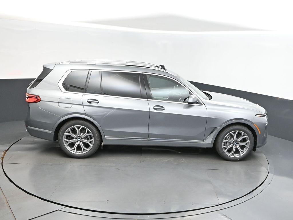 new 2026 BMW X7 car, priced at $95,615