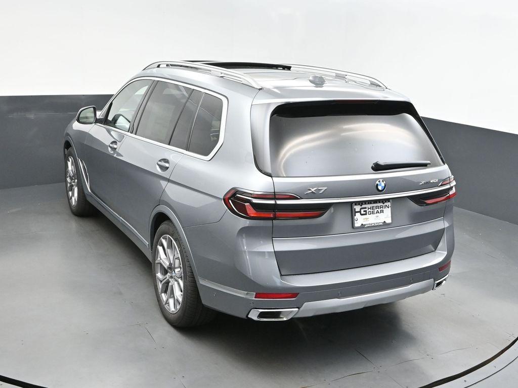 new 2026 BMW X7 car, priced at $95,615