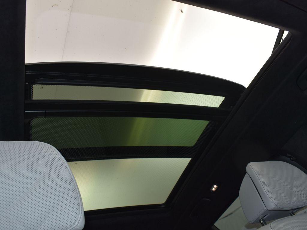 new 2026 BMW X7 car, priced at $95,615