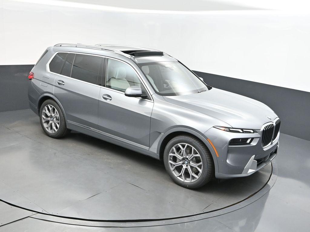 new 2026 BMW X7 car, priced at $95,615