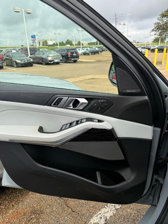 used 2023 BMW X7 car, priced at $61,500