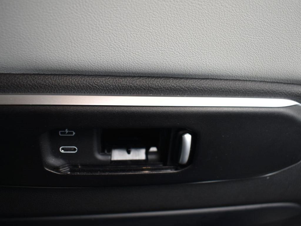 used 2023 BMW X7 car, priced at $62,500