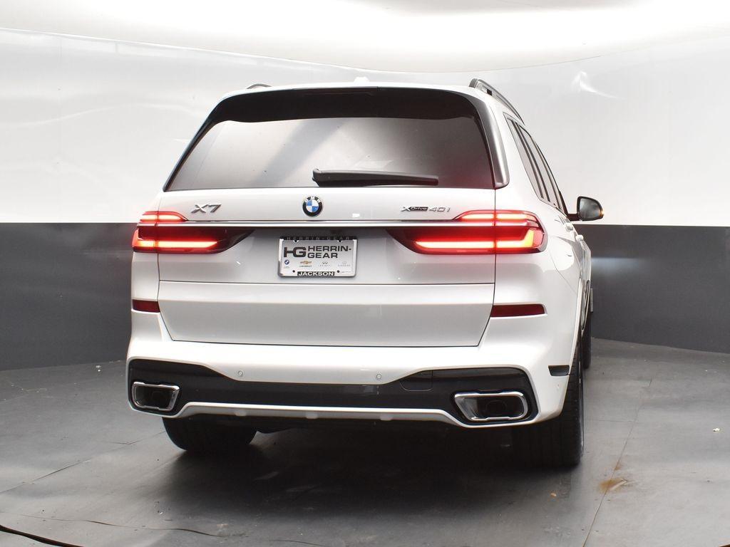 new 2026 BMW X7 car, priced at $103,535