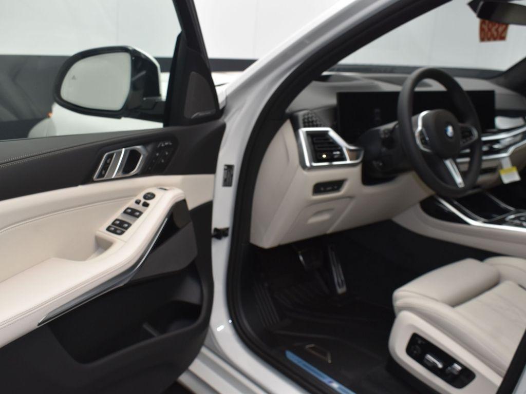 new 2026 BMW X7 car, priced at $103,535