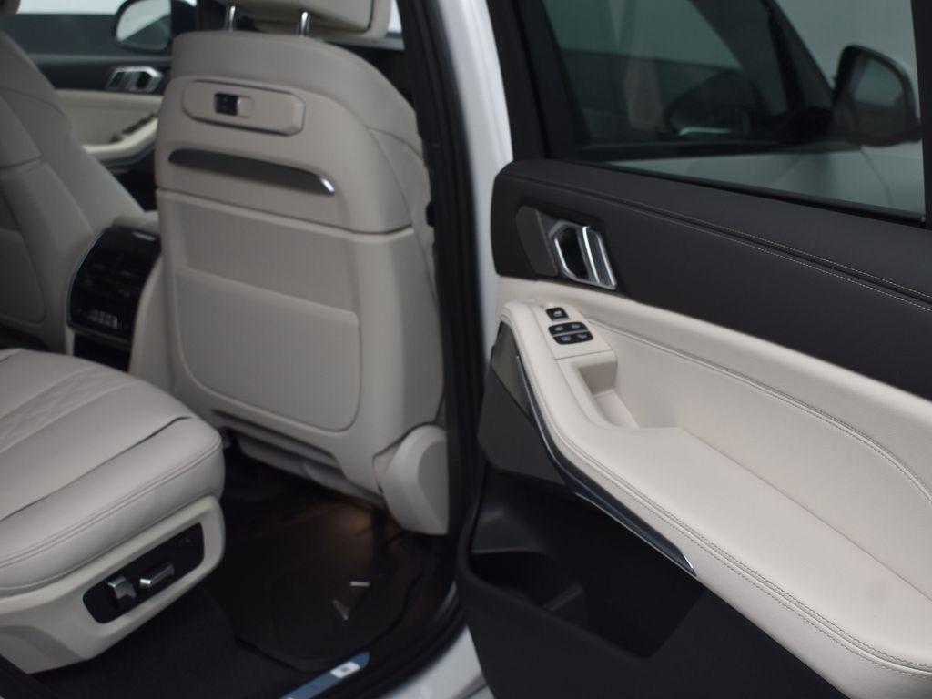 new 2026 BMW X7 car, priced at $103,535