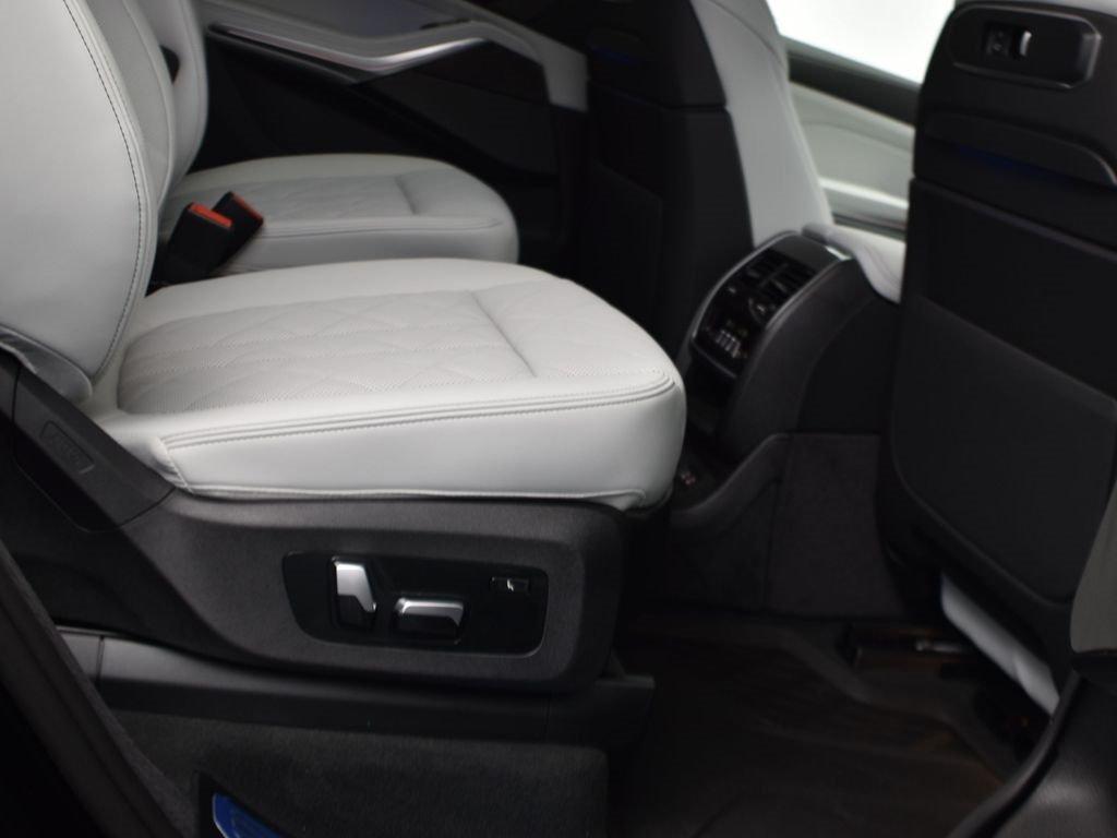 new 2026 BMW X7 car, priced at $97,785