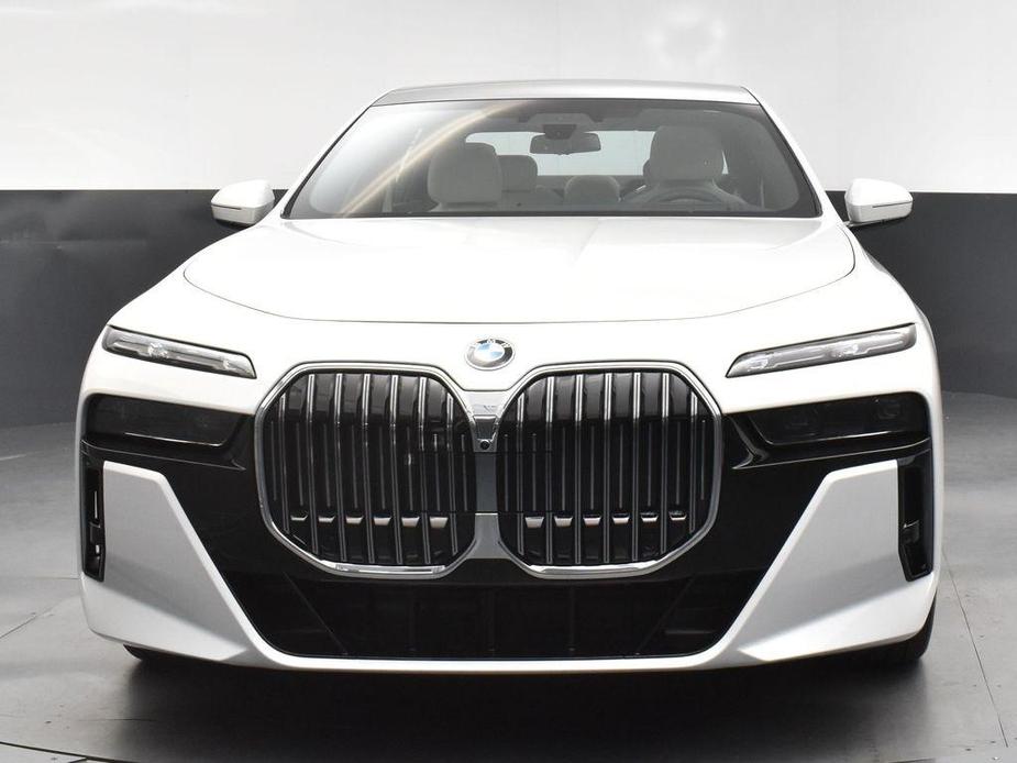 new 2024 BMW 760 car, priced at $134,430