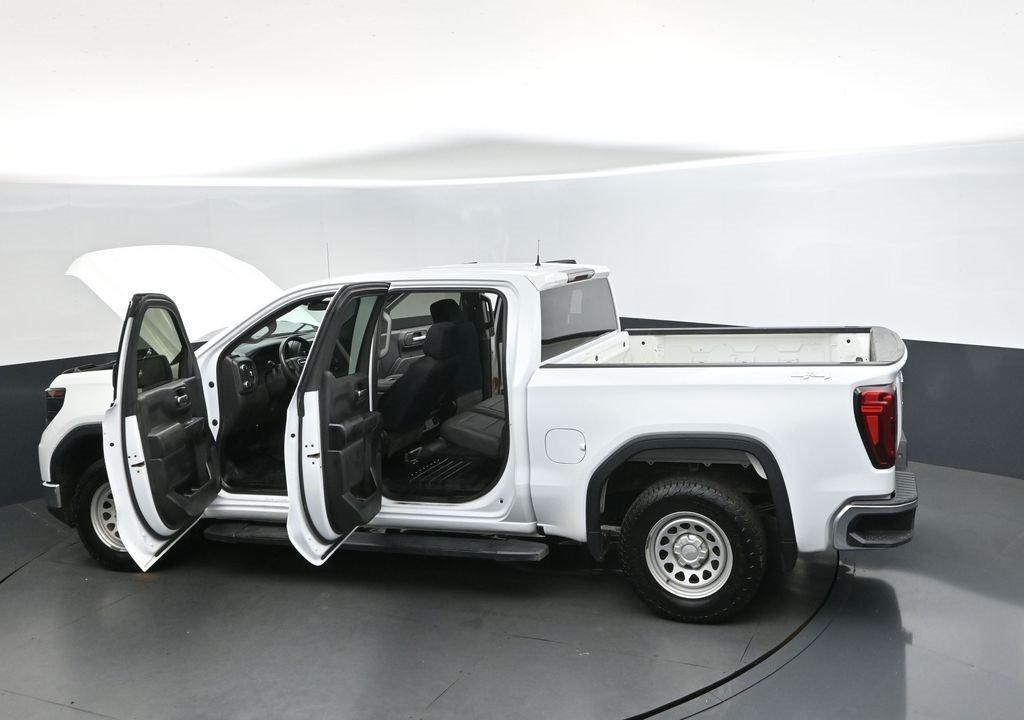 used 2022 GMC Sierra 1500 car, priced at $29,500