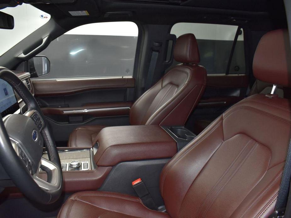 used 2023 Ford Expedition car, priced at $45,222